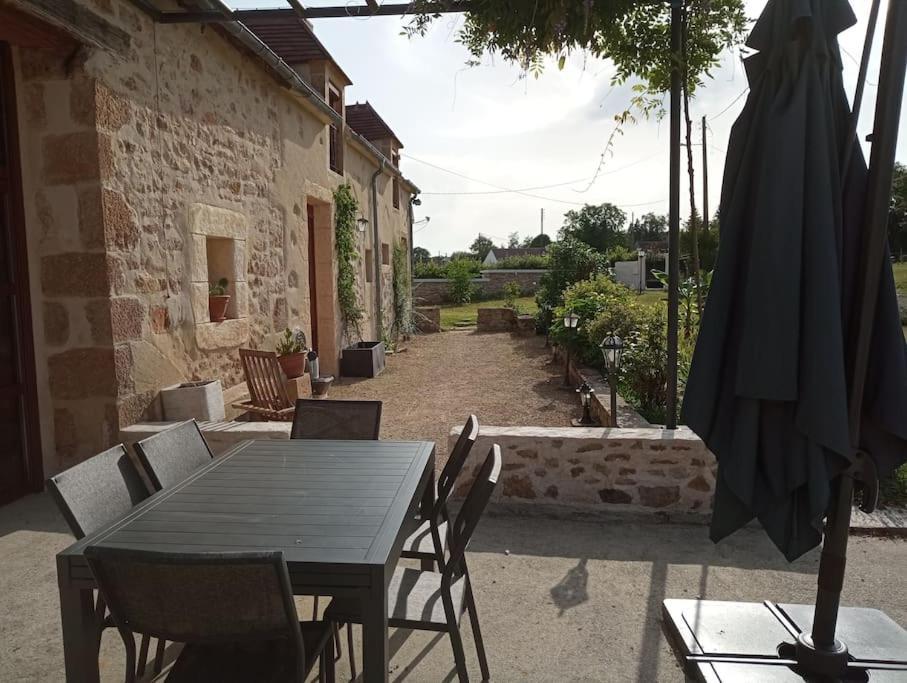 Longere Berrichonne, Calme Absolu, 13 Personnes Saint-Pierre-les-Etieux Exterior foto